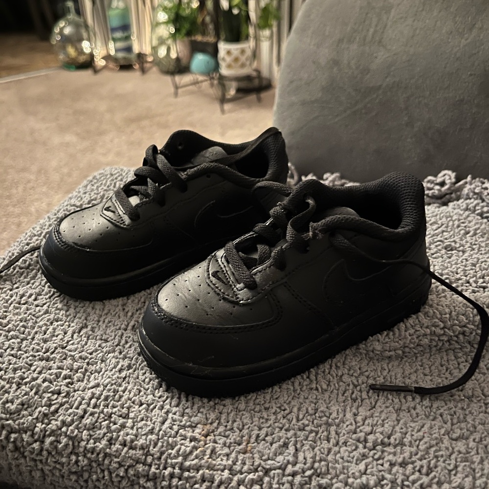 Nike toddler size 8